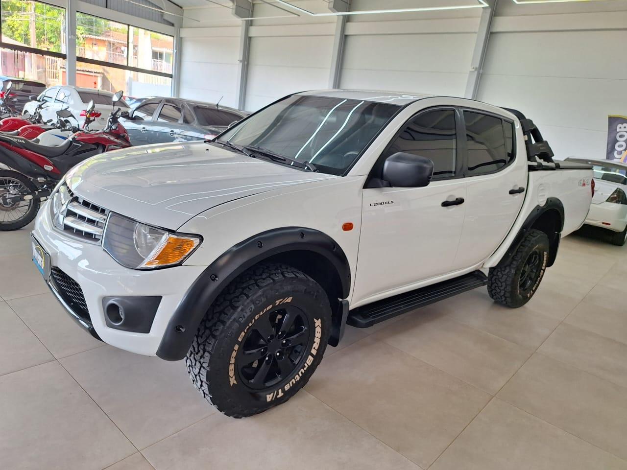MITSUBISHI L200 TRITON