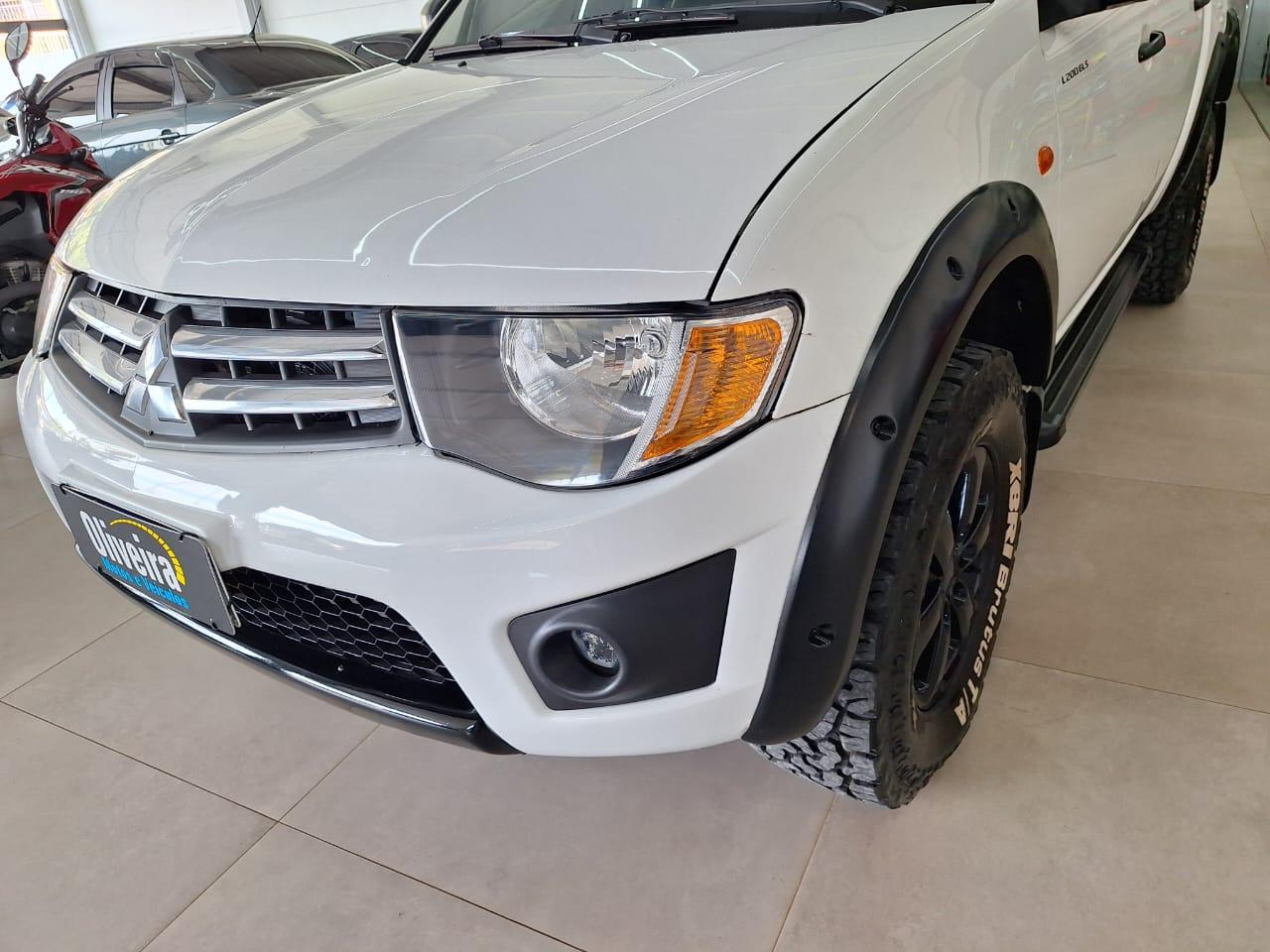 MITSUBISHI L200 TRITON