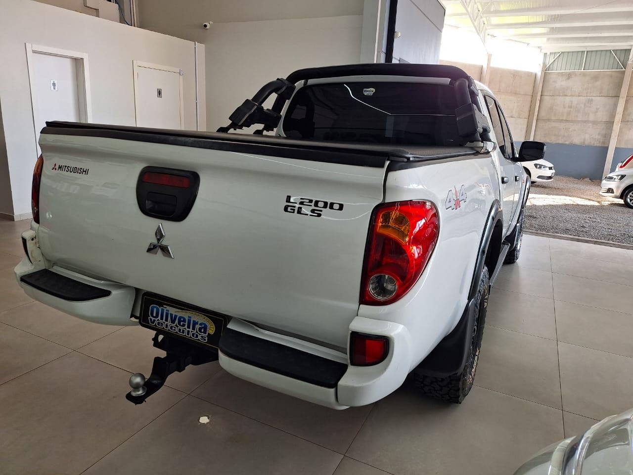 MITSUBISHI L200 TRITON