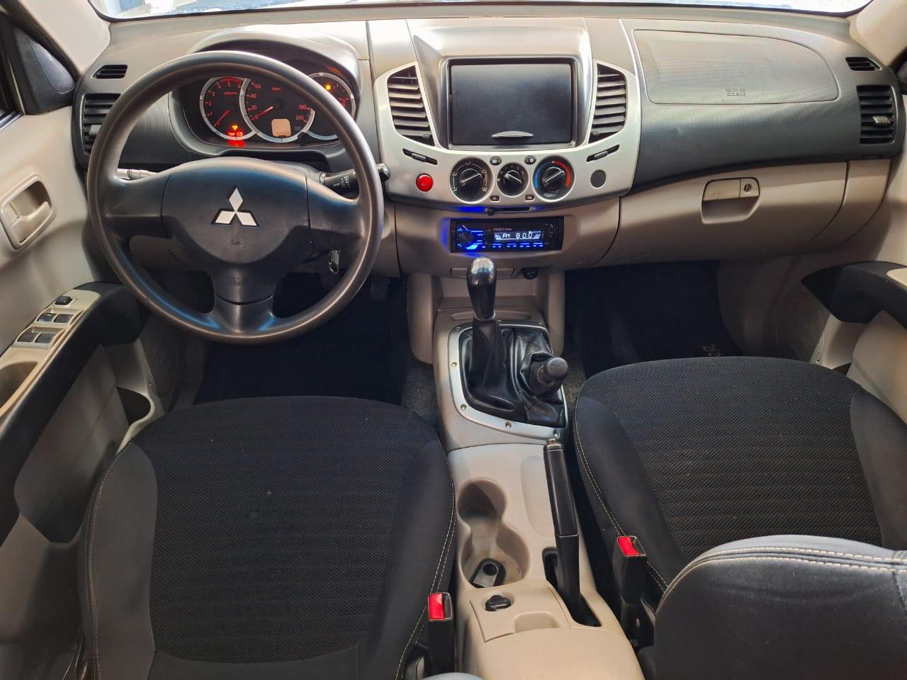 MITSUBISHI L200 TRITON