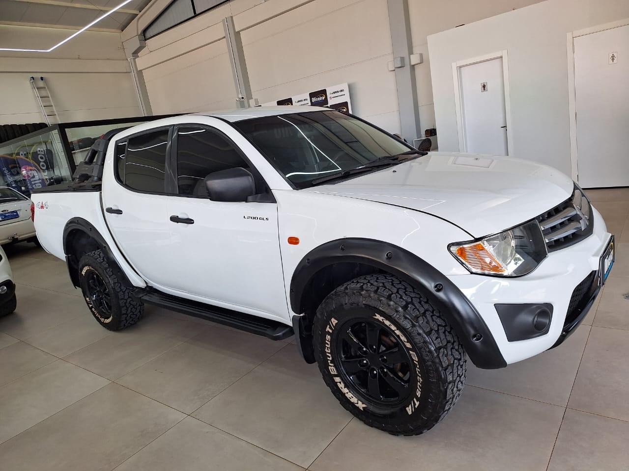 MITSUBISHI L200 TRITON