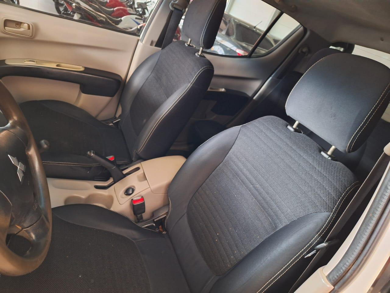 MITSUBISHI L200 TRITON